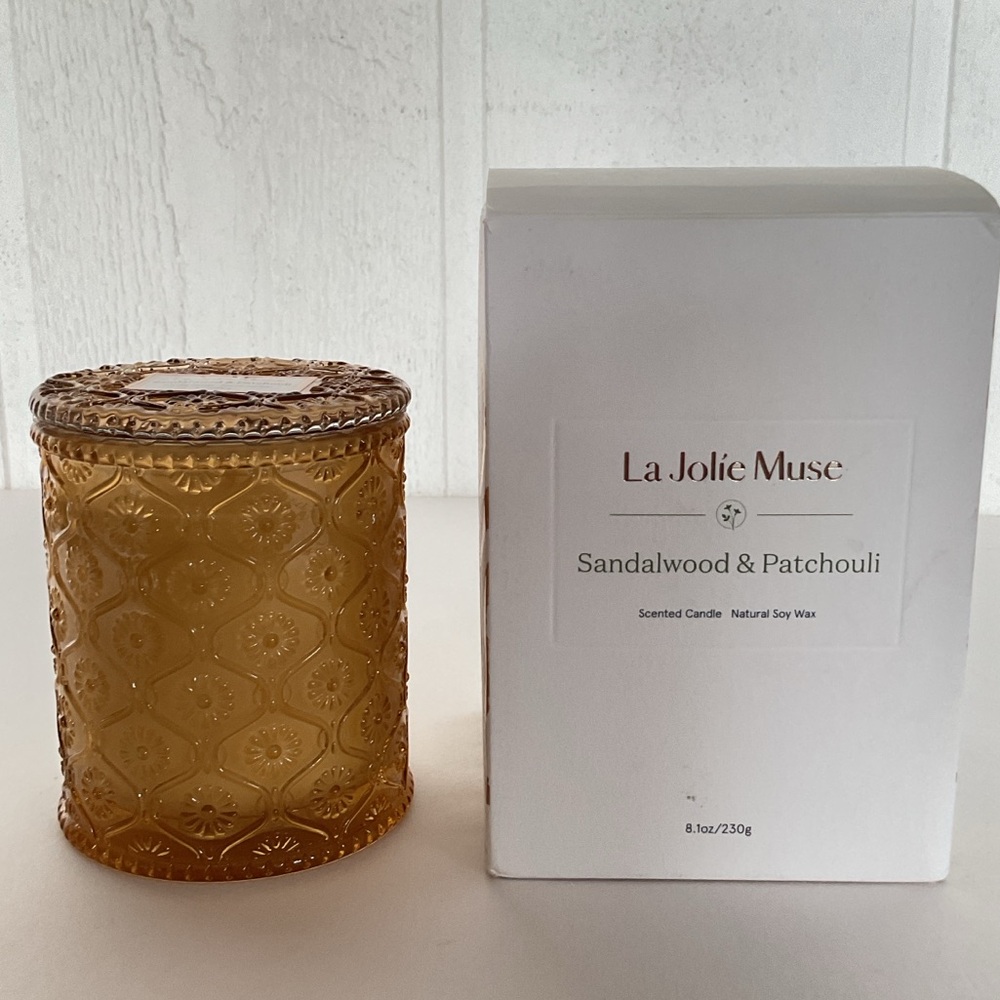 La Jolie Muse Sandalwood and Patchouli Candle NWT